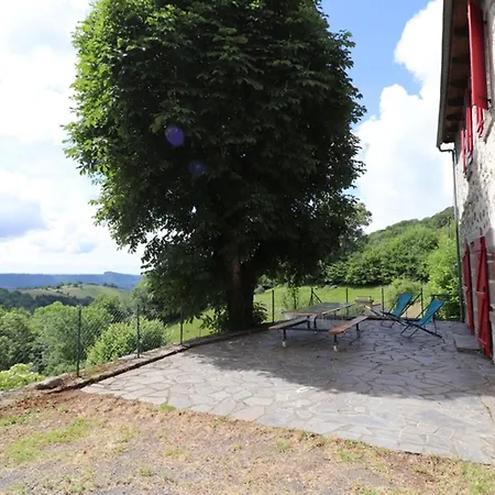 Maison De Caractere A Avec Terrain, Terrasse Et Parking Prive - Fr-1-742-123 *